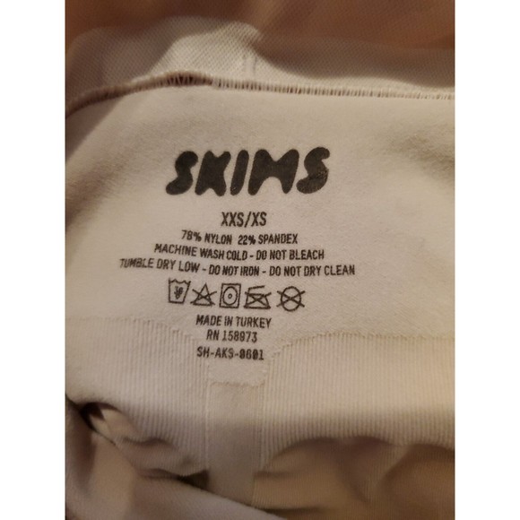 Skims Sculpting Mid Thigh Shaper Shorts Open Gusset Size XXS/XS Light Brown - Picture 3 of 10